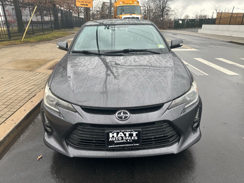 Scion tC Sports Coupe 6-Spd AT 2015