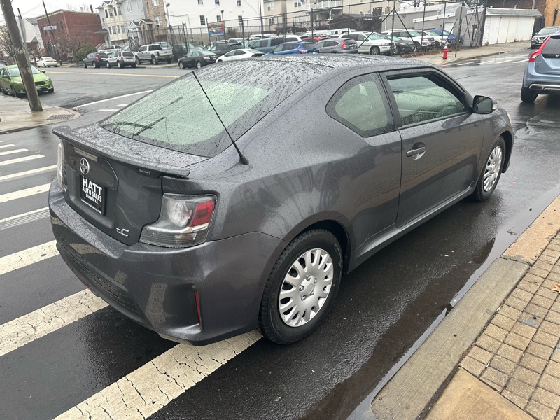 Scion tC Sports Coupe 6-Spd AT 2015