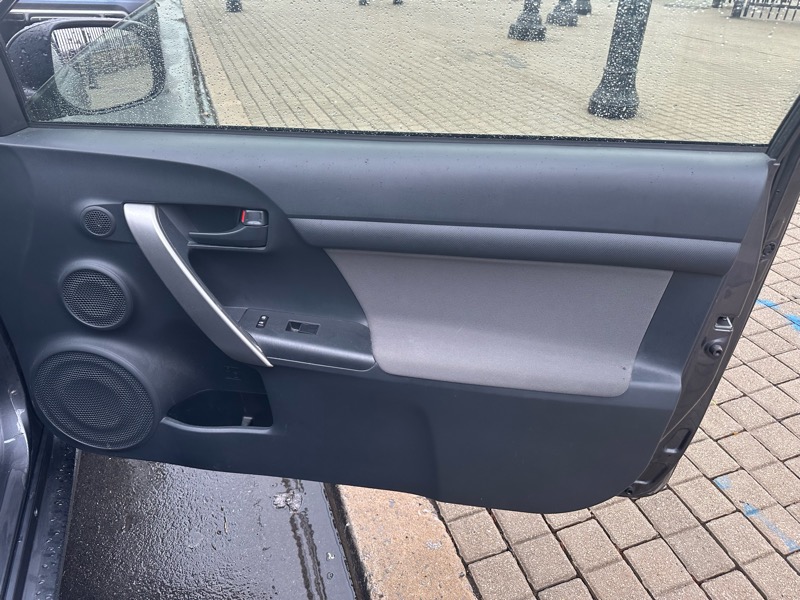 Scion tC Sports Coupe 6-Spd AT 2015