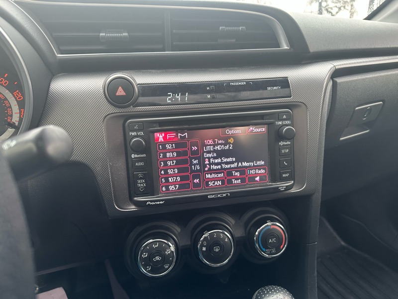 Scion tC Sports Coupe 6-Spd AT 2015