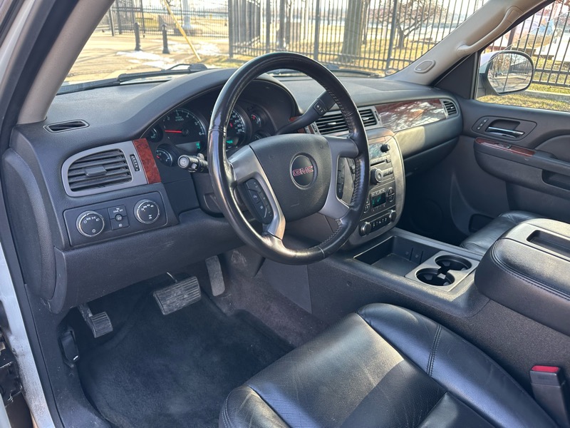 GMC Yukon SLT 4WD 2014