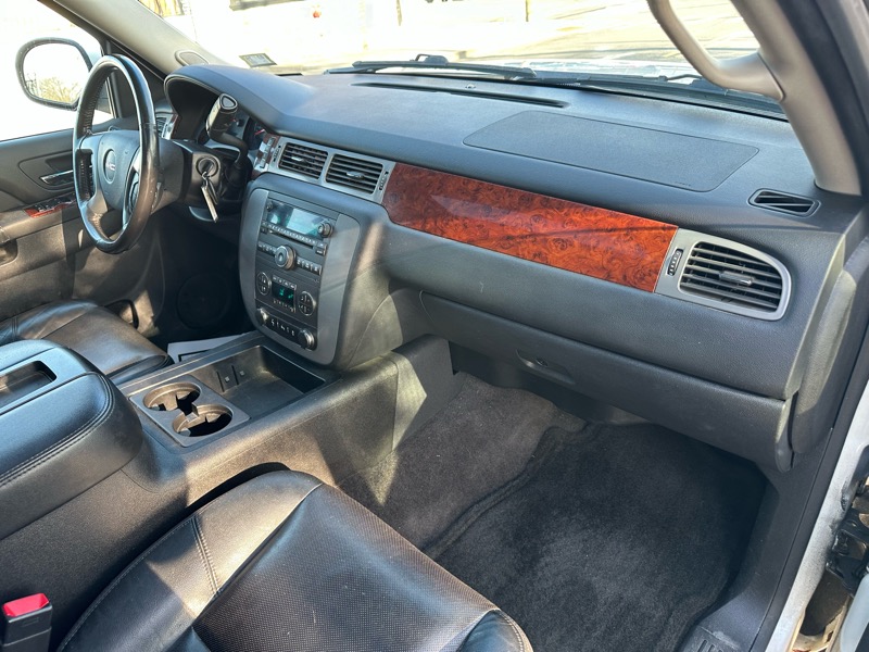 GMC Yukon SLT 4WD 2014