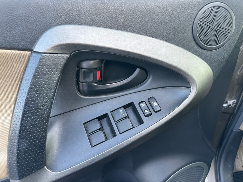 Toyota RAV4 4WD 2012