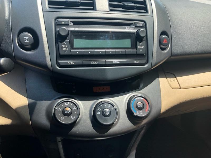 Toyota RAV4 4WD 2012