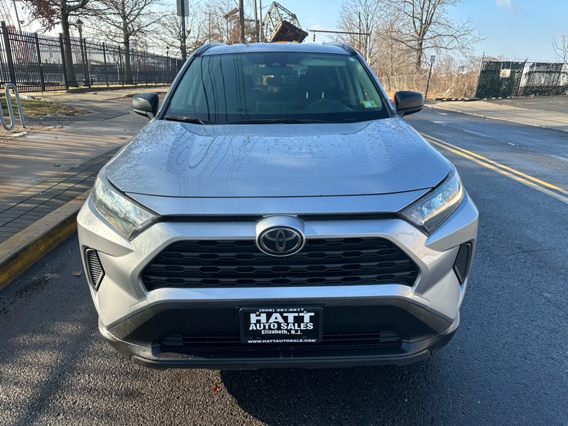 Toyota RAV4 LE AWD 2019