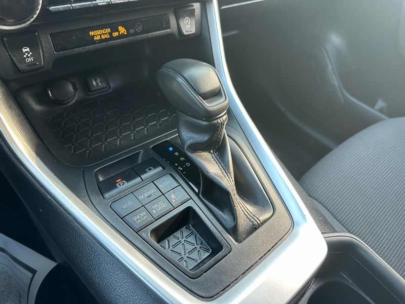 Toyota RAV4 LE AWD 2019