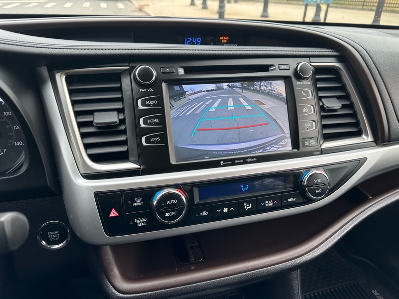 Toyota Highlander XLE AWD V6 2019