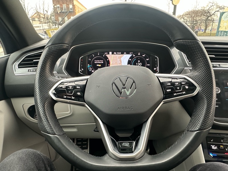 Volkswagen Tiguan SEL R-Line 4MOTION 2022