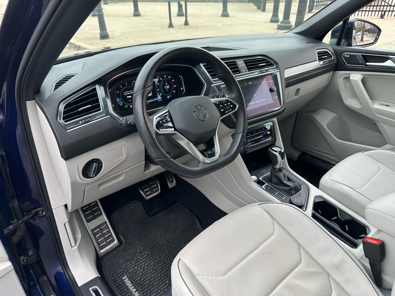 Volkswagen Tiguan SEL R-Line 4MOTION 2022