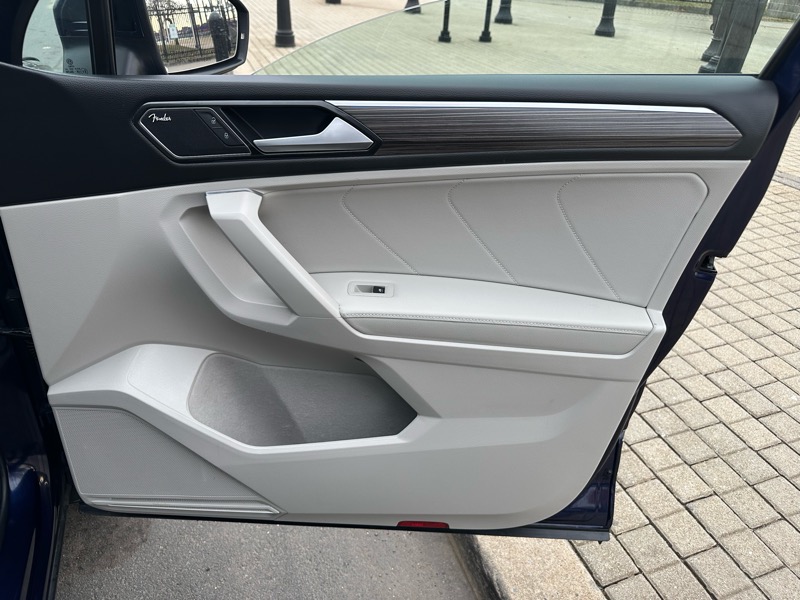 Volkswagen Tiguan SEL R-Line 4MOTION 2022