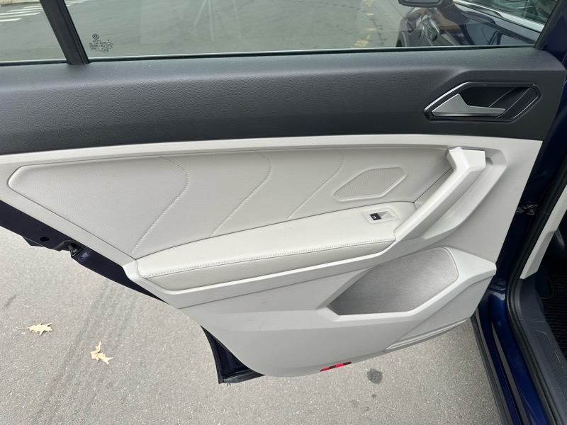 Volkswagen Tiguan SEL R-Line 4MOTION 2022