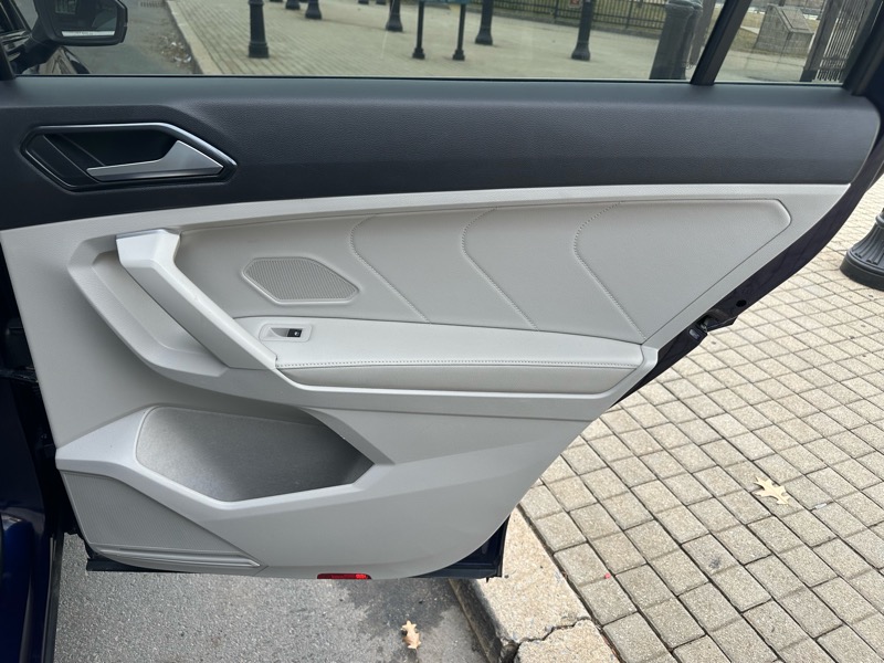 Volkswagen Tiguan SEL R-Line 4MOTION 2022