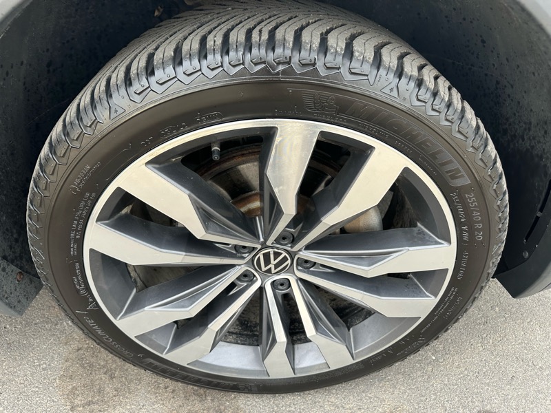 Volkswagen Tiguan SEL R-Line 4MOTION 2022