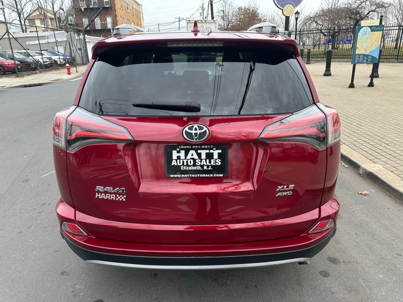 Toyota RAV4 XLE AWD 2018