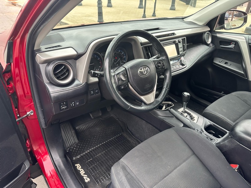 Toyota RAV4 XLE AWD 2018