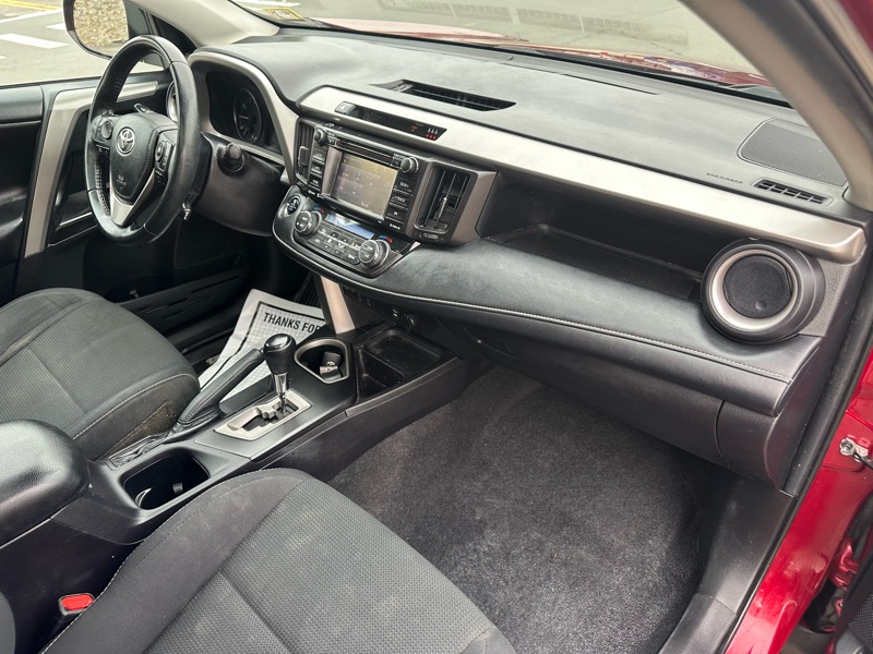 Toyota RAV4 XLE AWD 2018