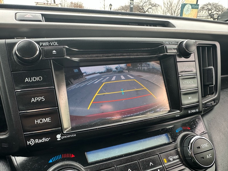 Toyota RAV4 XLE AWD 2018