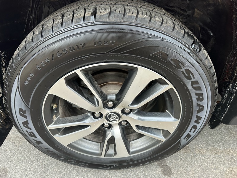 Toyota RAV4 XLE AWD 2018