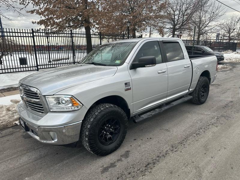 2019 RAM 1500 Classic BIG HORN CREW CAB 4WD