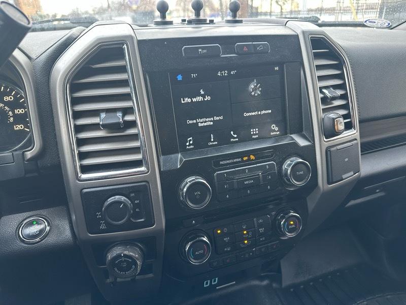 Ford F-150 Lariat SuperCrew 5.5-ft. Bed 4WD 2016