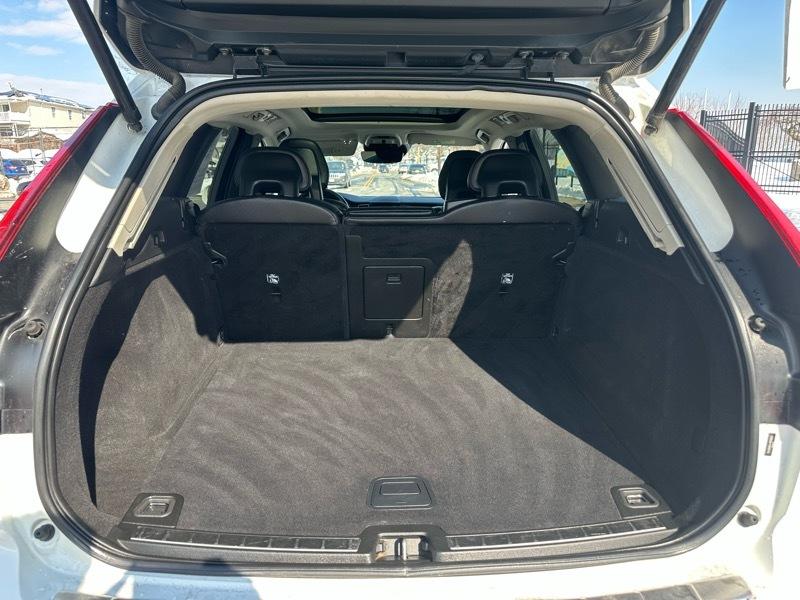 Volvo XC60 T5 Momentum AWD 2018