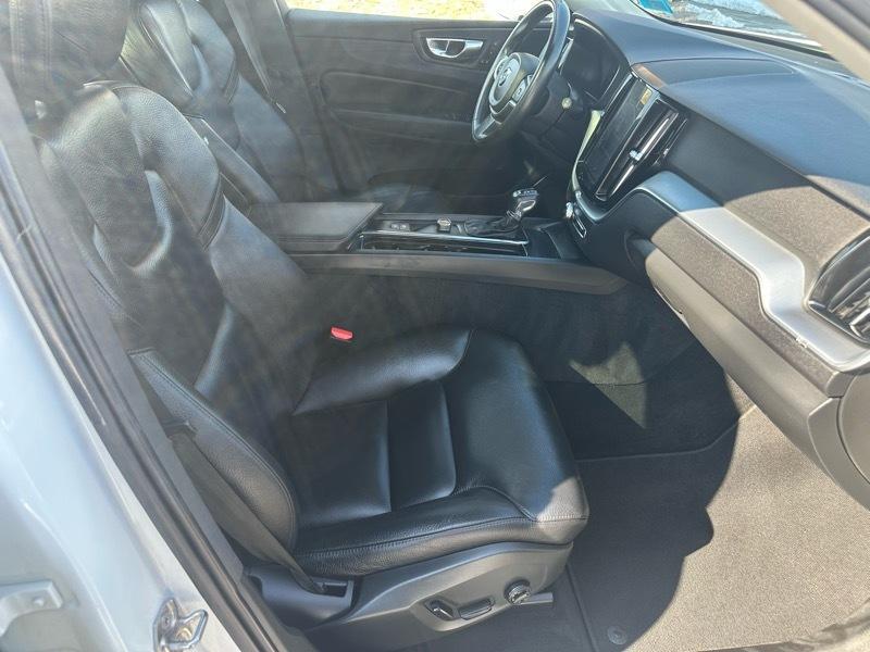 Volvo XC60 T5 Momentum AWD 2018