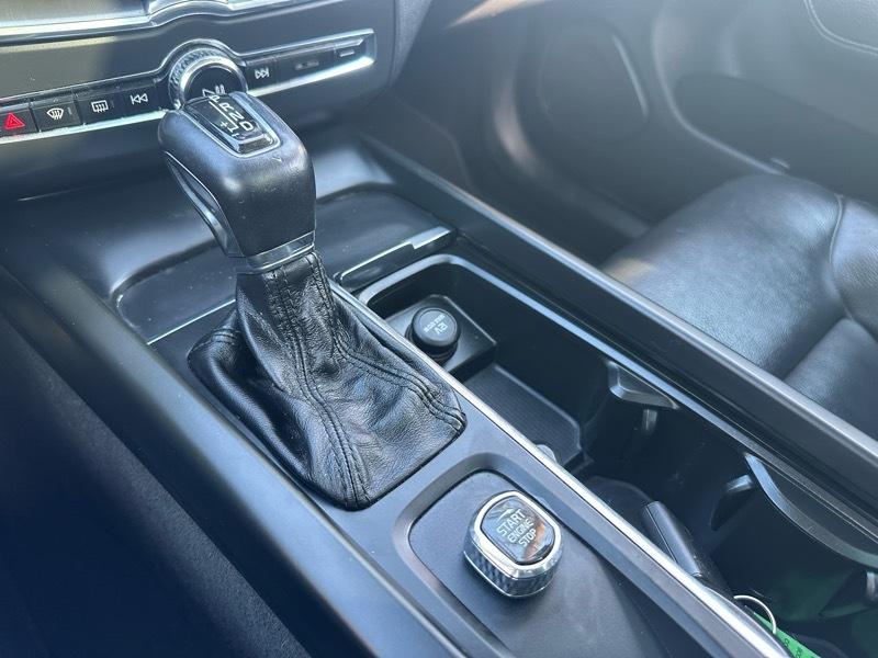 Volvo XC60 T5 Momentum AWD 2018