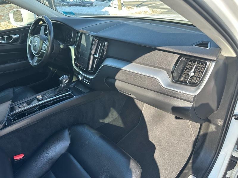 Volvo XC60 T5 Momentum AWD 2018