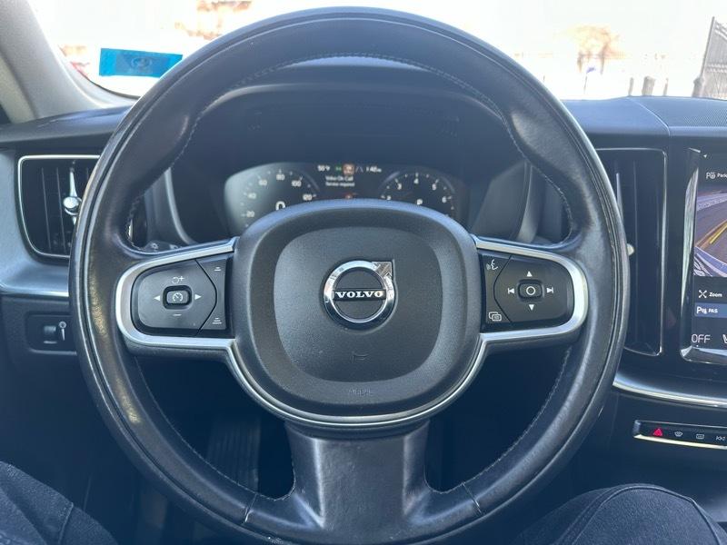 Volvo XC60 T5 Momentum AWD 2018