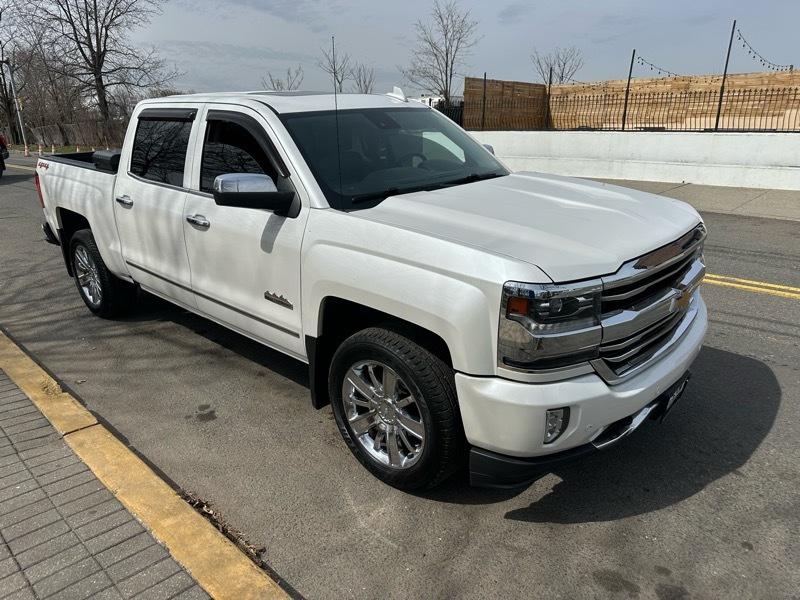 Chevrolet Silverado 1500 High Country Crew Cab Short Box 4WD 2018