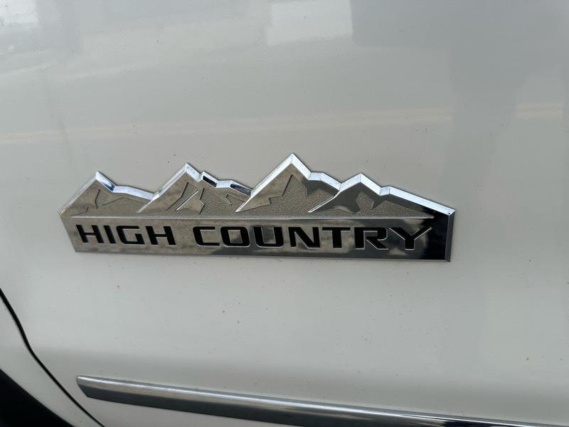 Chevrolet Silverado 1500 High Country Crew Cab Short Box 4WD 2018