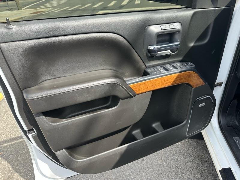 Chevrolet Silverado 1500 High Country Crew Cab Short Box 4WD 2018