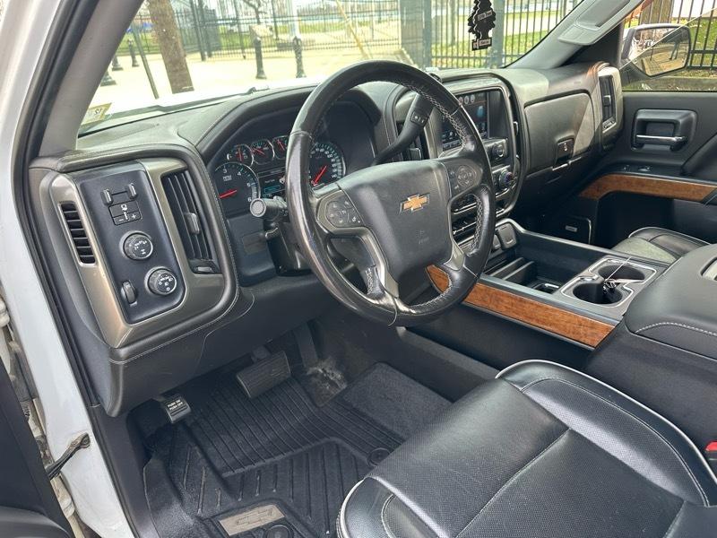 Chevrolet Silverado 1500 High Country Crew Cab Short Box 4WD 2018