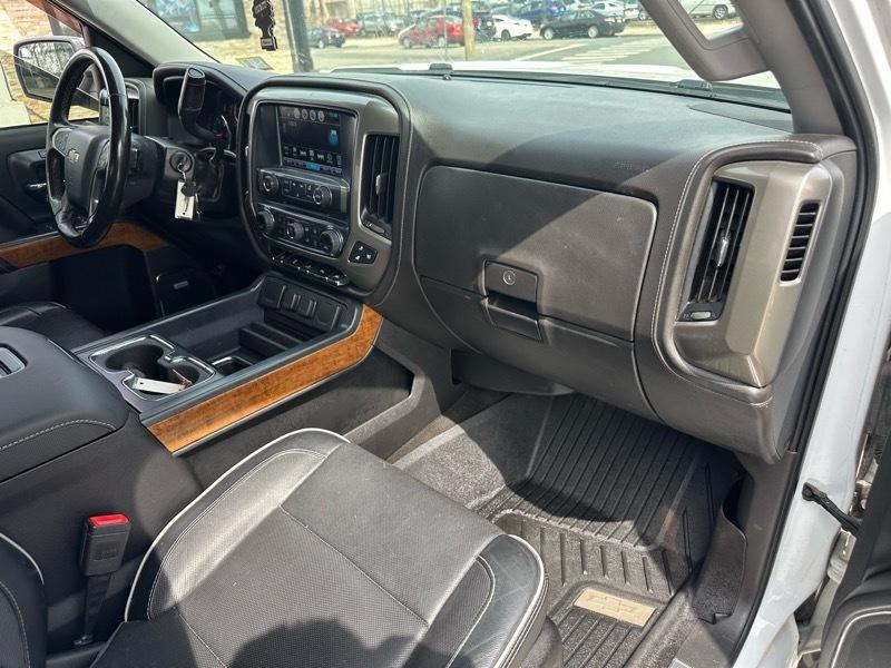 Chevrolet Silverado 1500 High Country Crew Cab Short Box 4WD 2018