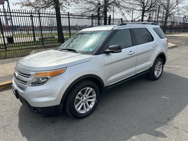 Ford Explorer XLT 4WD 2013