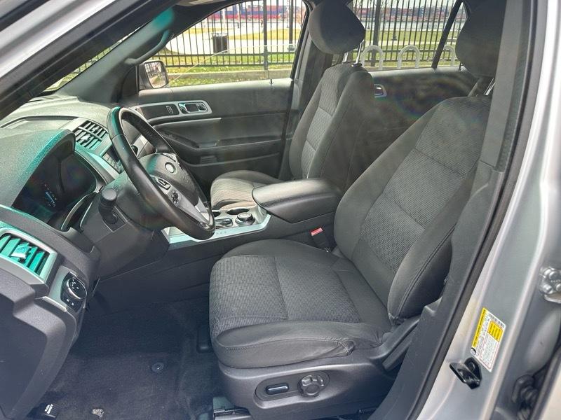 Ford Explorer XLT 4WD 2013