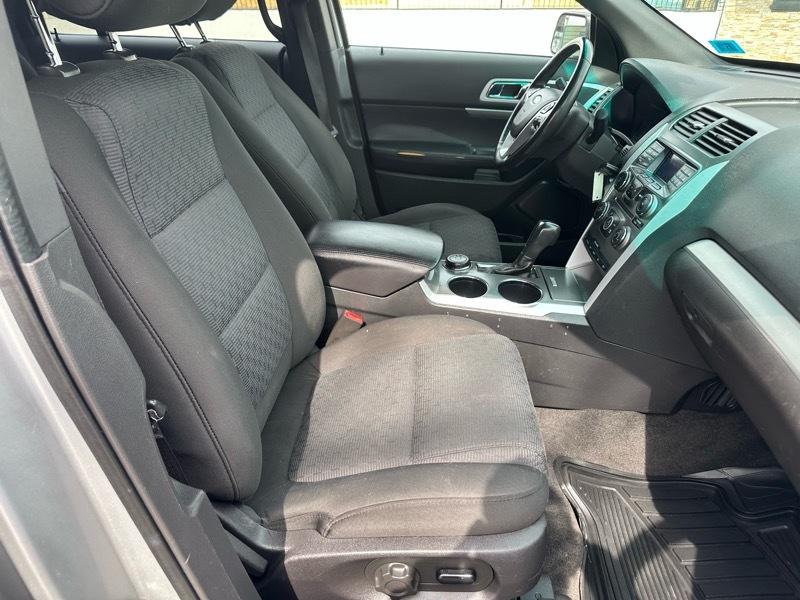 Ford Explorer XLT 4WD 2013