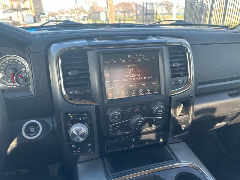 RAM 1500 SPORT SWB 4WD 2017