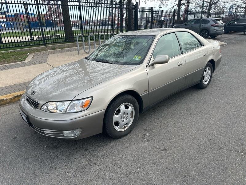 1999 Lexus ES 300 Base