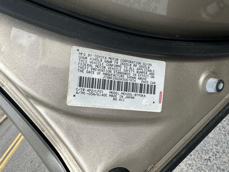 Lexus ES 300 Base 1999