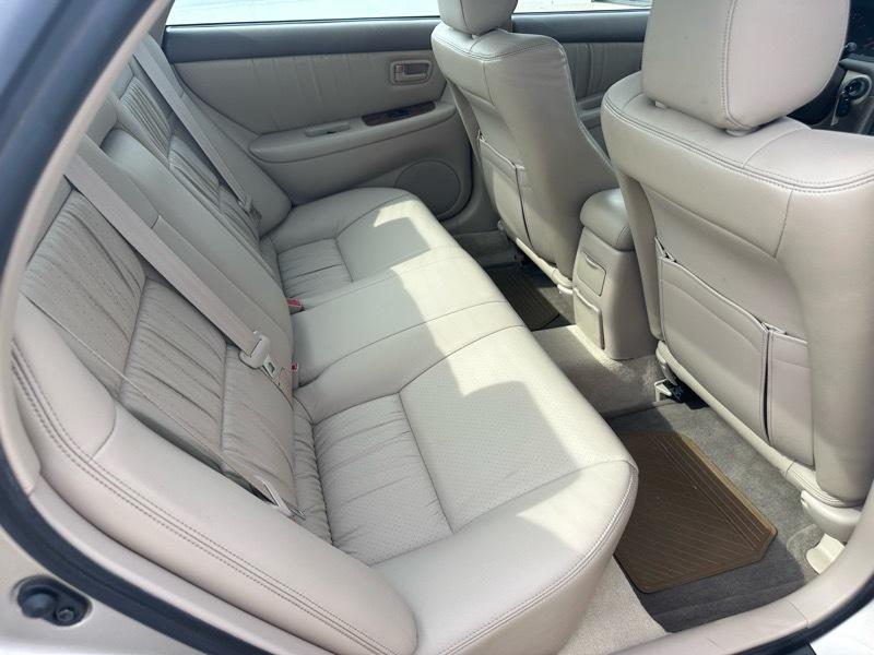 Lexus ES 300 Base 1999