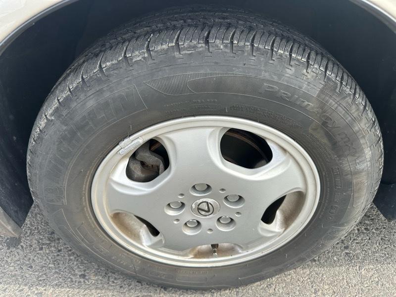 Lexus ES 300 Base 1999