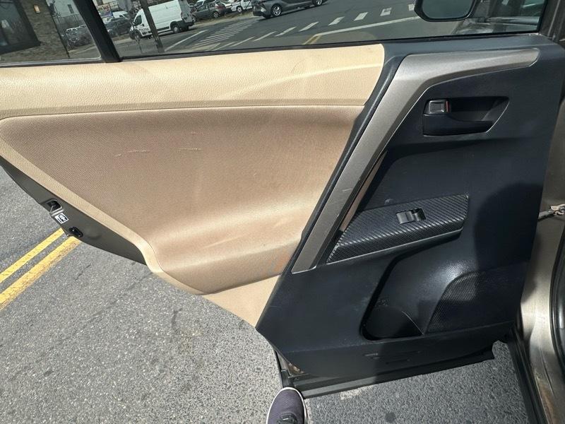 Toyota RAV4 XLE AWD 2013