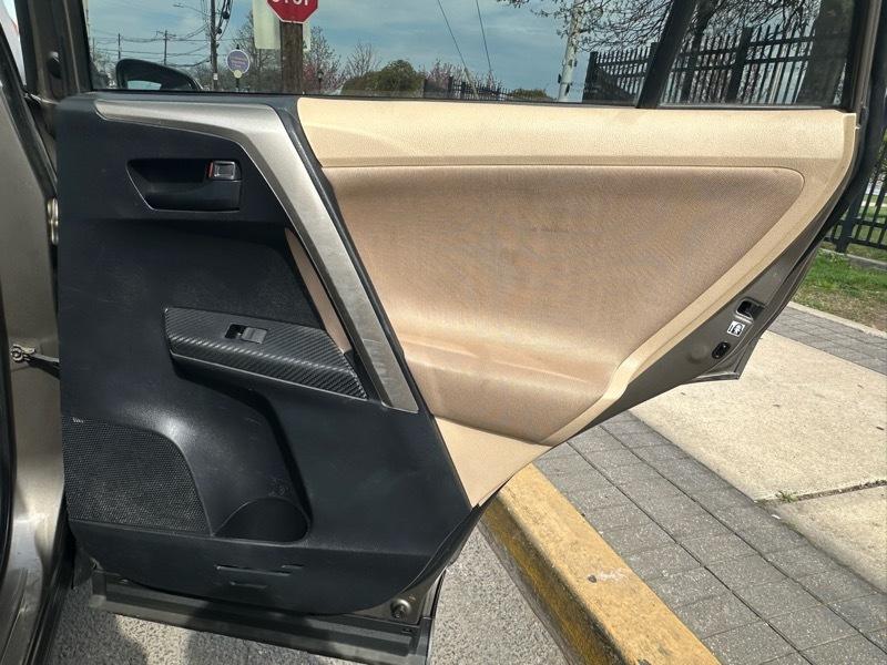 Toyota RAV4 XLE AWD 2013