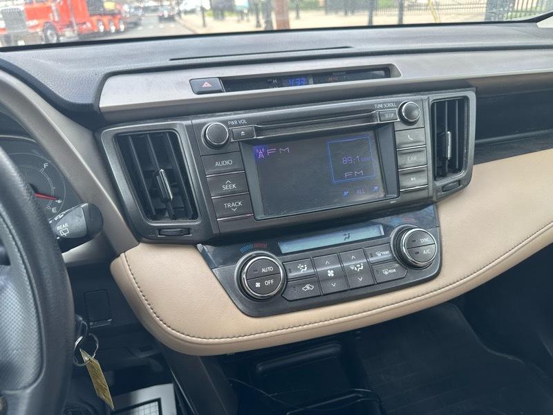 Toyota RAV4 XLE AWD 2013