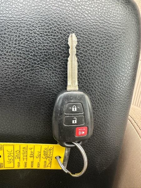 Toyota RAV4 XLE AWD 2013