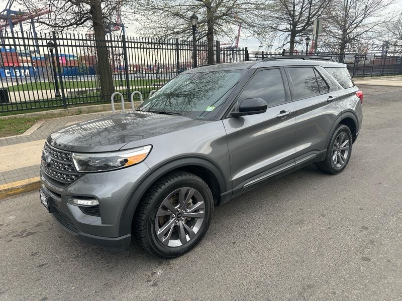 2023 Ford Explorer XLT AWD