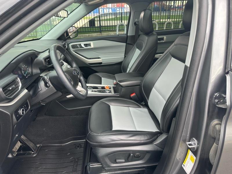 Ford Explorer XLT AWD 2023
