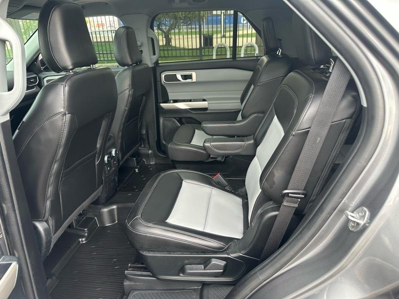 Ford Explorer XLT AWD 2023