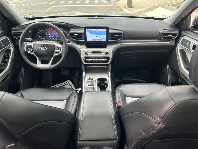 Ford Explorer XLT AWD 2023